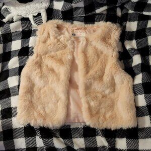 Girl's H&M faux fur vest  Size CA 7-8A
